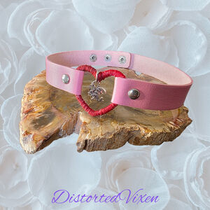Pink Heart Choker Necklace with Dragon Charm – Adjustable Faux Leather Choker